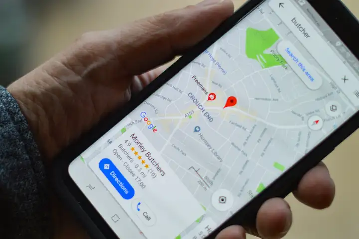 Geofencing for Security Patrols: How Location Technology Transforms Guard Operations